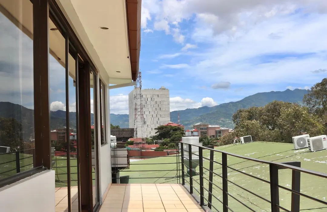 Hotel La Amistad-1